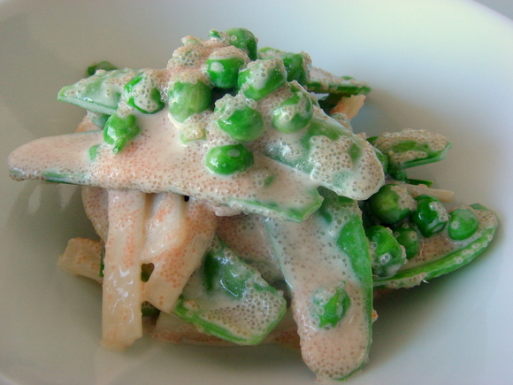 独活(うど)とえんどうのまさご和え