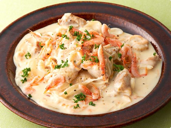 チキンフリカッセ 桜えびソース添え