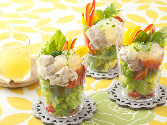 豚しゃぶサラダのりんごのジュレ添え