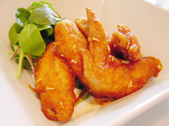 手羽先のピリ辛揚げ