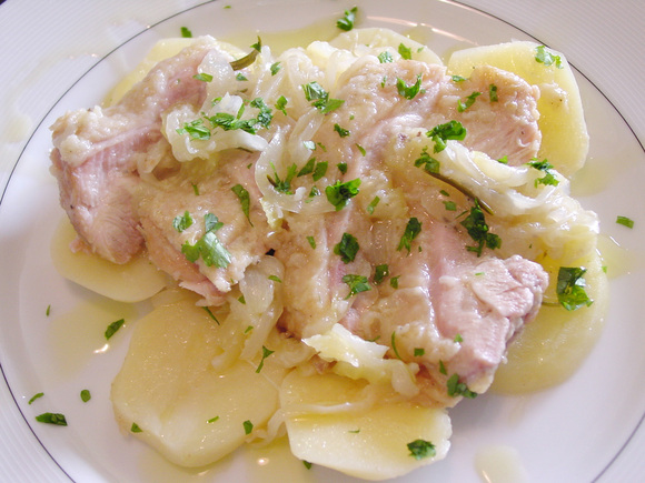 鶏肉と新じゃがの煮込み
