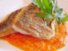いさきのソテー　～パプリカソース～