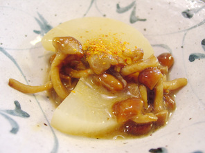 大根となめこの甘煮