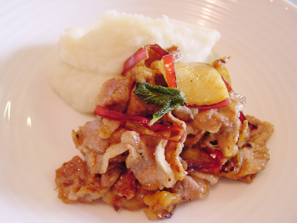 りんごと豚肉のソテー