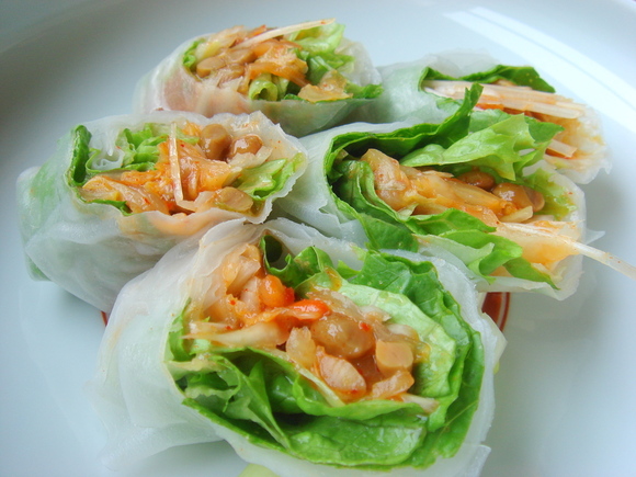 納豆キムチの生春巻き