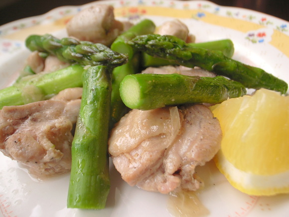鶏肉とアスパラのソテー