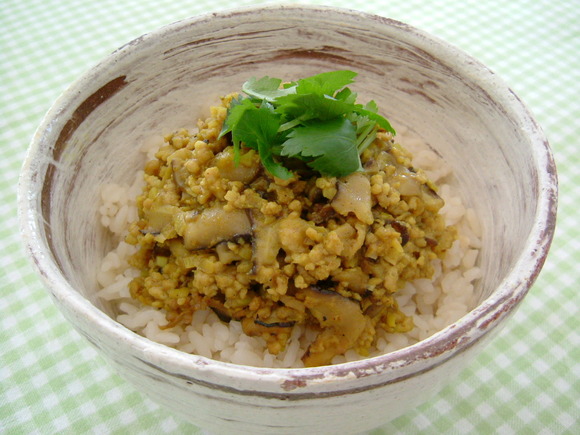 Japanese curry-flavored chicken crumble on rice