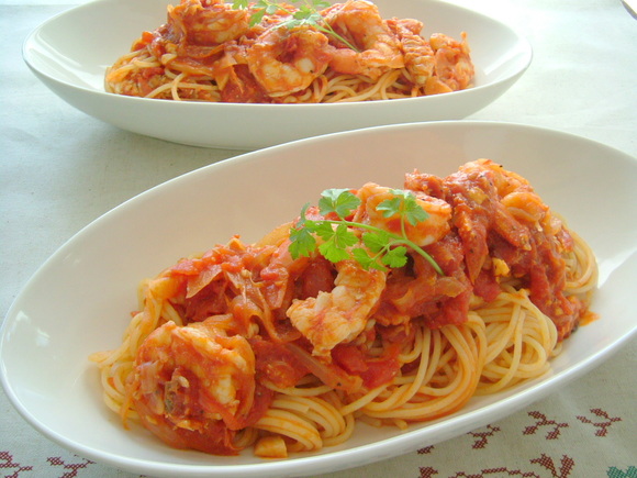 有頭えびのトマトパスタ