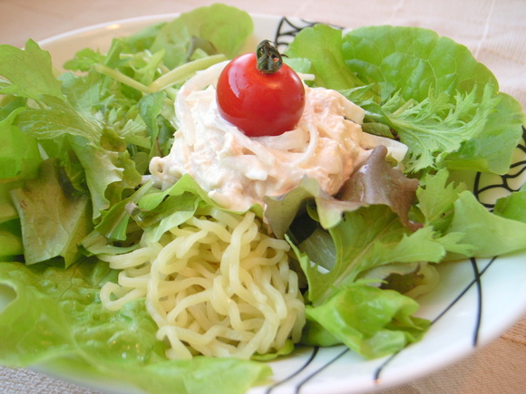 ラーメンサラダ