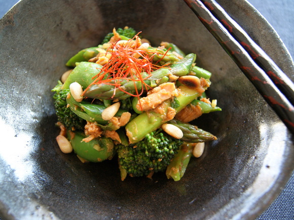 ツナと緑野菜の韓国風あえ