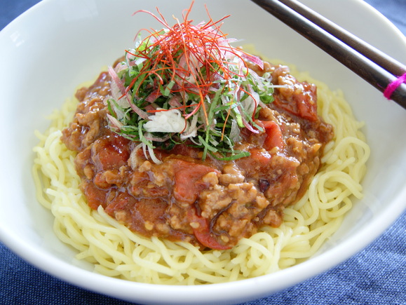 トマトジャージャー麺｜キリンレシピノート - とっておきの「おつまみ