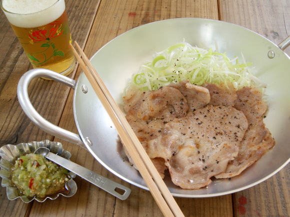 せん切りねぎ＆ねぎ塩だれの豚肉ソテー