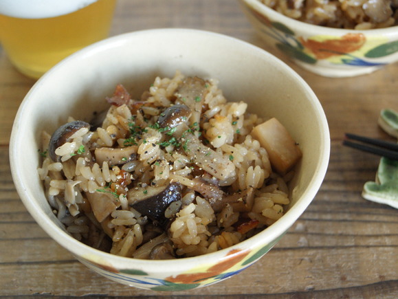 Rice seasoned and cooked with mushrooms