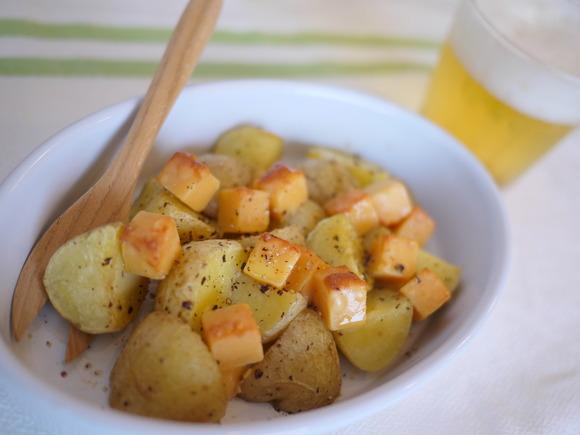 ポテトとボロネーゼ風味チーズのペッパーグリル